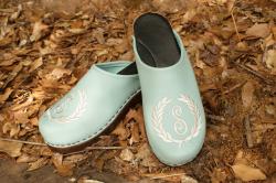 Seafoma green clog with cream thread seafoam green clog with cream thread 